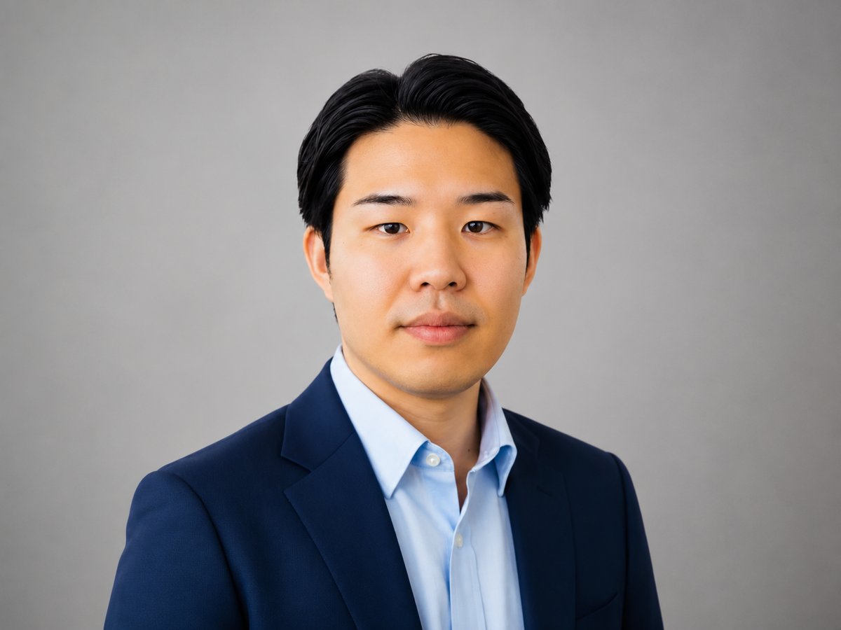 前嶋 亮輔